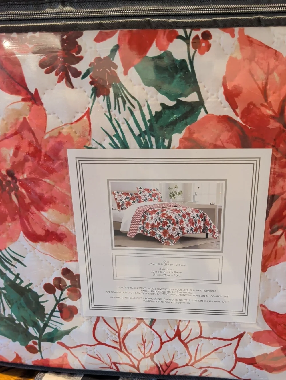Poinsettia Floral Holiday Comforter Set in Red & Green